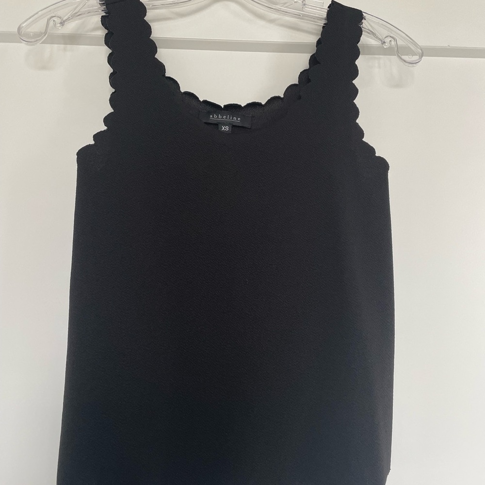 Small black tank top